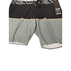 Billabong Recycler Fifty50 Airlite Mens Boardshorts 38 NWT Surf Swim Beach